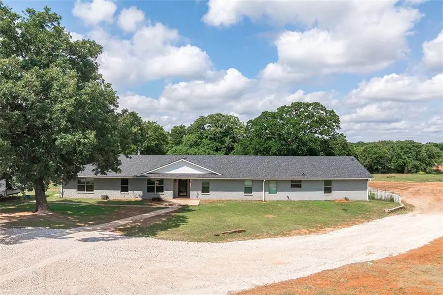 1111 Riley Road, Whitesboro, TX 76273