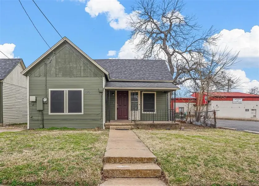 906 E Houston Street, Sherman, TX 75092