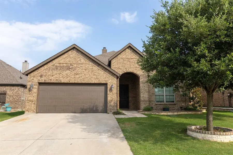 1749 Stillwater Drive, Burleson, TX 76028
