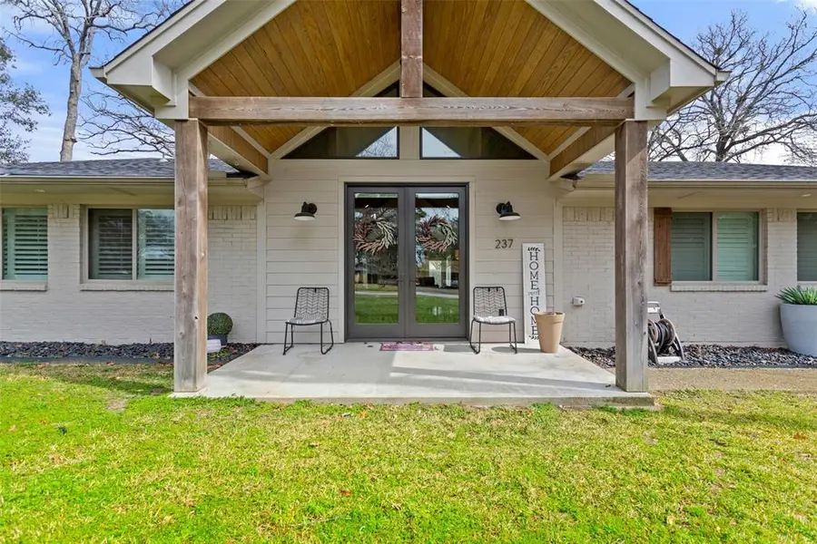 237 Hideaway Lane E, Hideaway, TX 75771