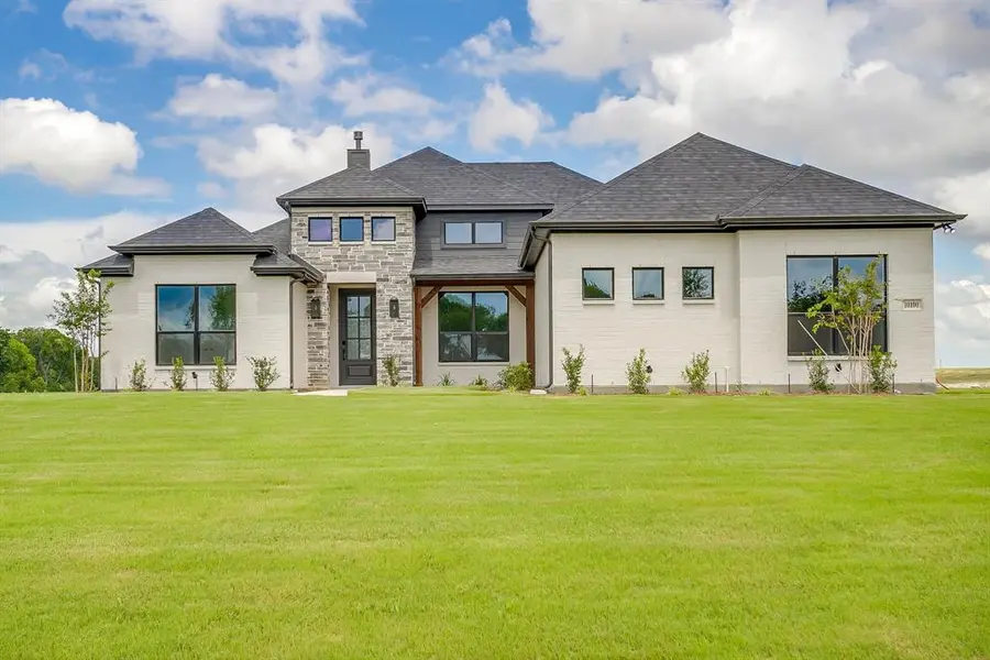 10100 Bartlett Peak Drive, Waxahachie, TX 75167