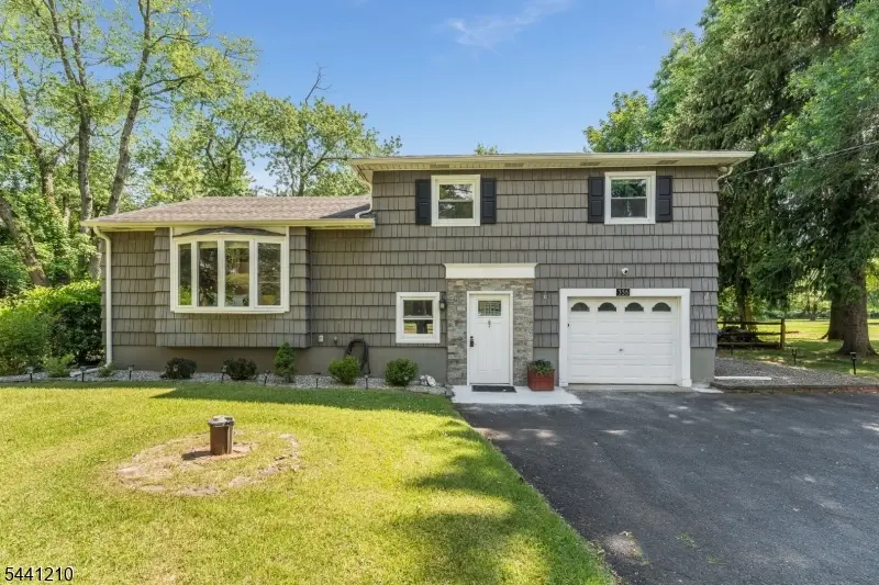 356 S Branch Rd, Hillsborough Twp., NJ 08844