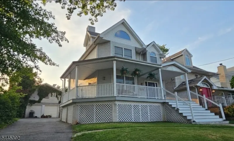 616 Hackensack St, Carlstadt Boro, NJ 07072