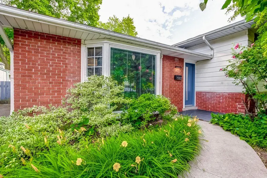 5322 Windermere DR, Burlington, ON L7L 3M1