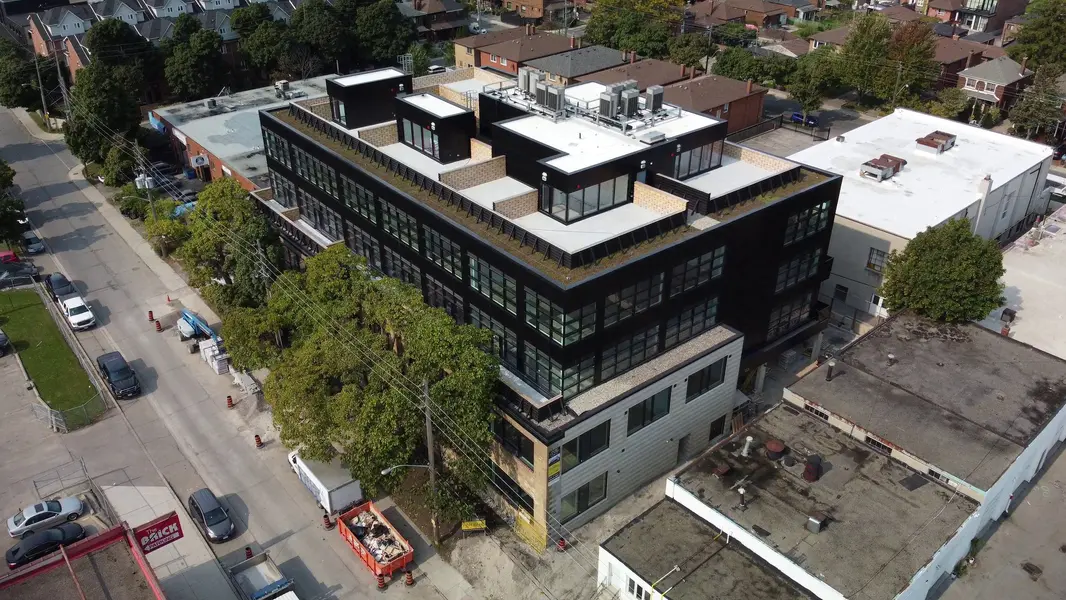 300 Geary AVE #404, Toronto W02, ON M6H 2C5