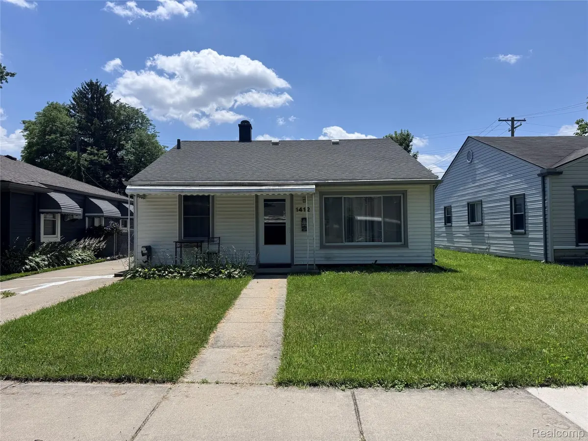 1412 E Goulson AVE, Hazel Park, MI 48030