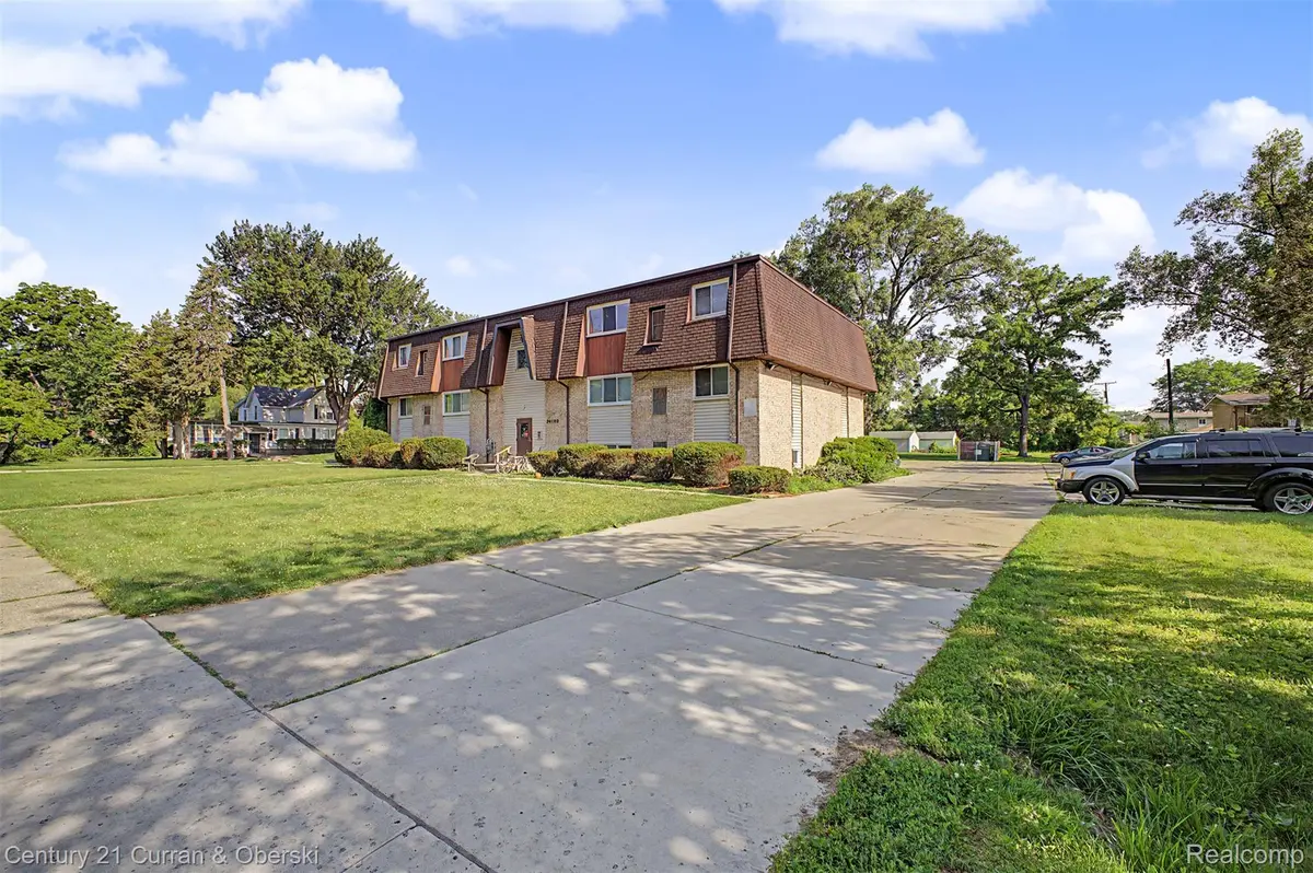 34190 Forest ST, Wayne, MI 48184