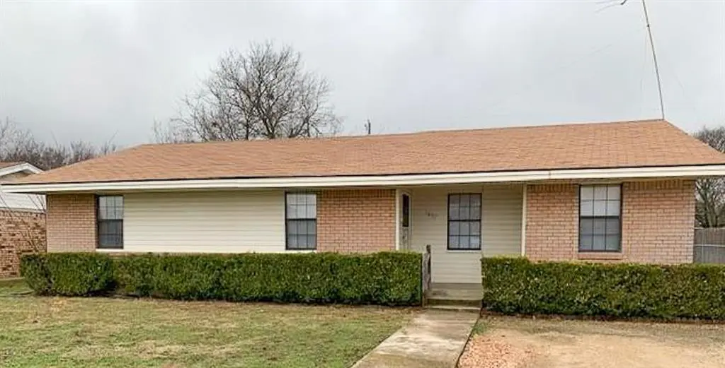 1807 N Mcdonald Avenue, Decatur, TX 76234