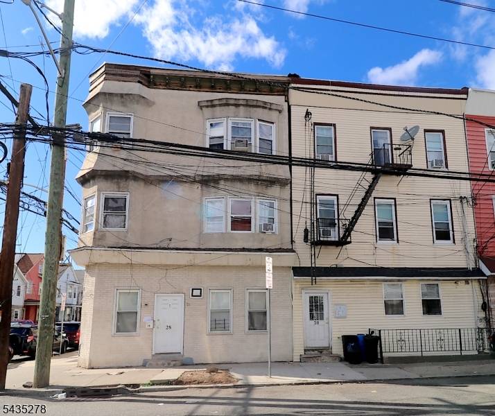 30 Fleming Ave, Newark City, NJ 07105