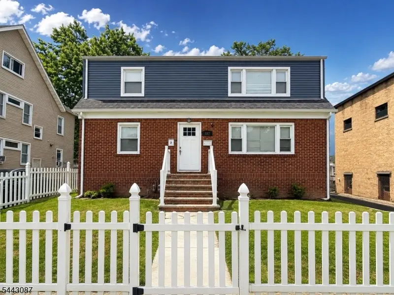 337 S Clinton St #2, East Orange City, NJ 07018