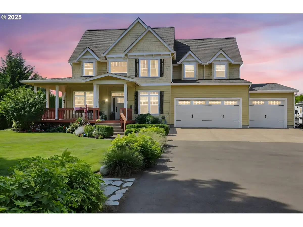 2011 RIVER LOOP 1, Eugene, OR 97404