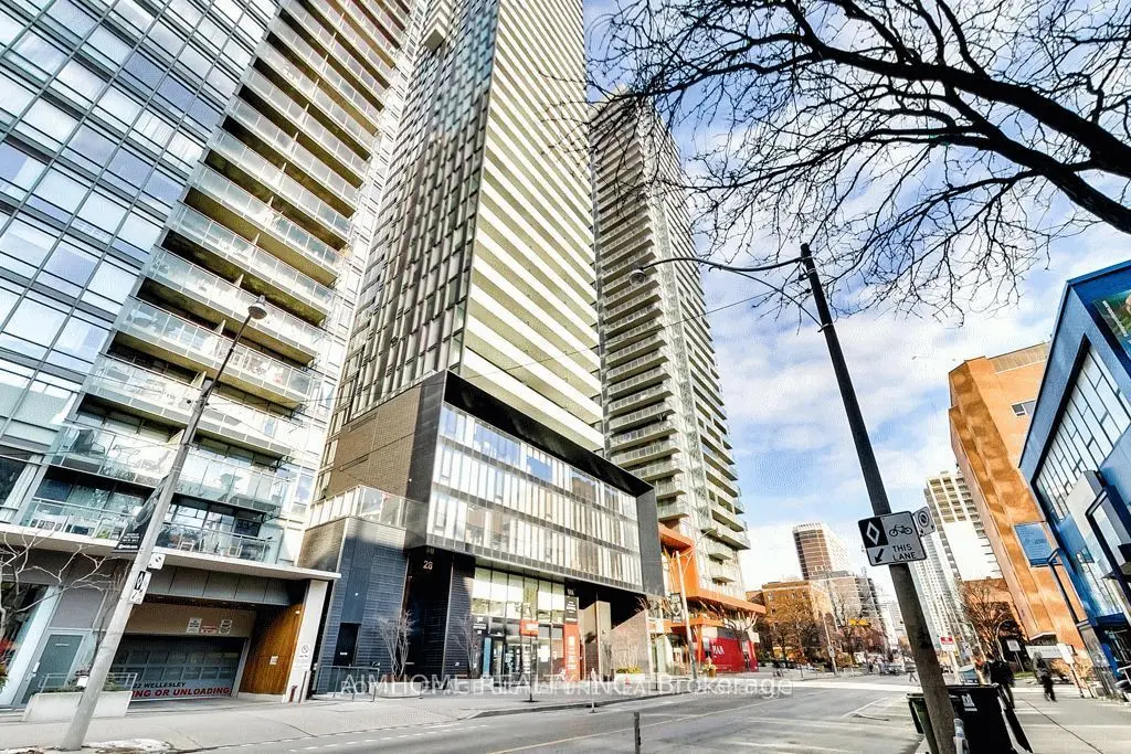 28 Wellesley ST E #1702, Toronto C08, ON M4Y 0C4