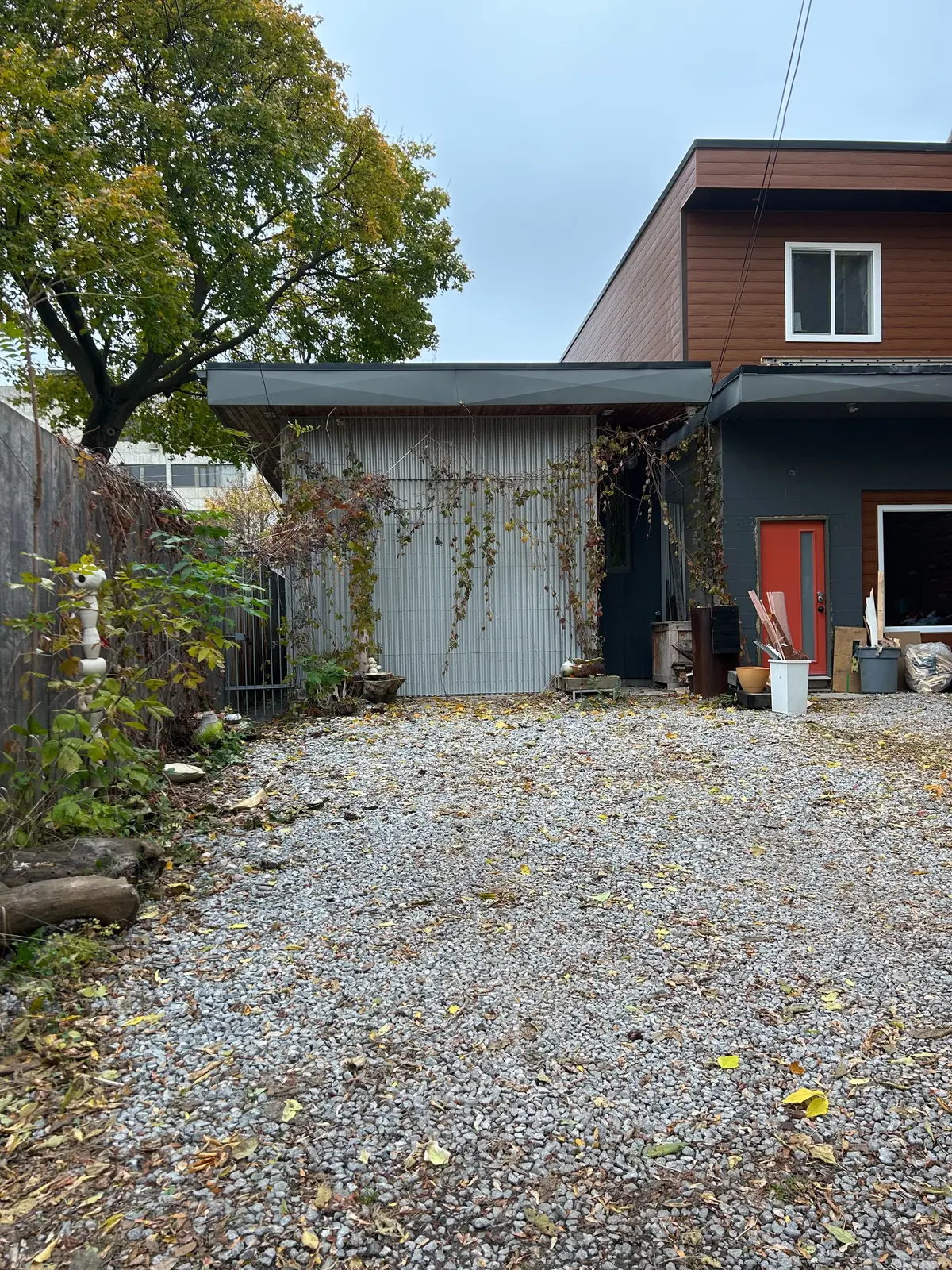 303 Coxwell AVE, Toronto E02, ON M4L 3B5