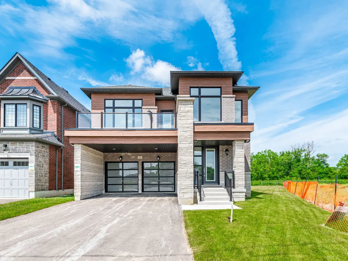 34 Montorio DR, Richmond Hill, ON L4E 1N4