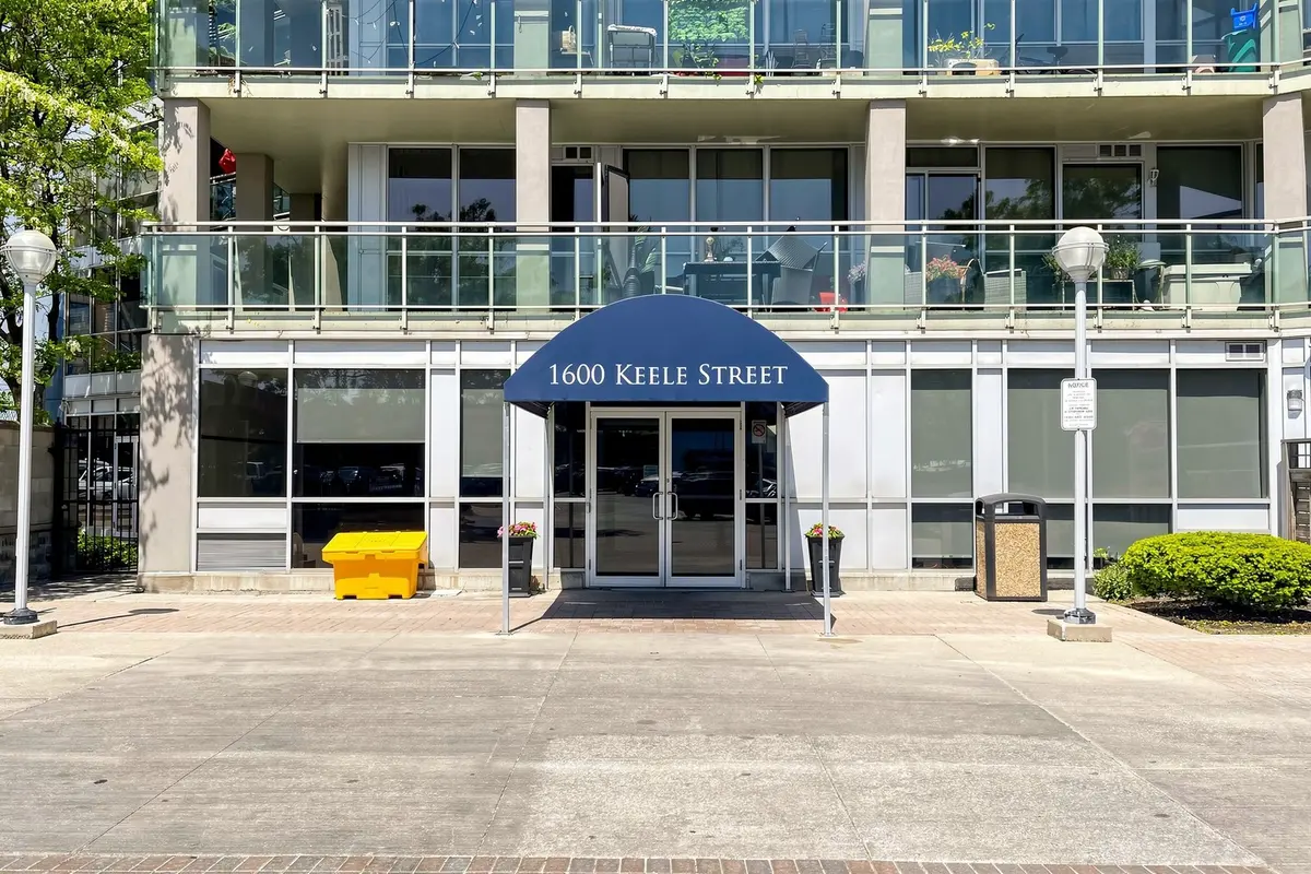 1600 Keele ST #913, Toronto W03, ON M5H 5T5