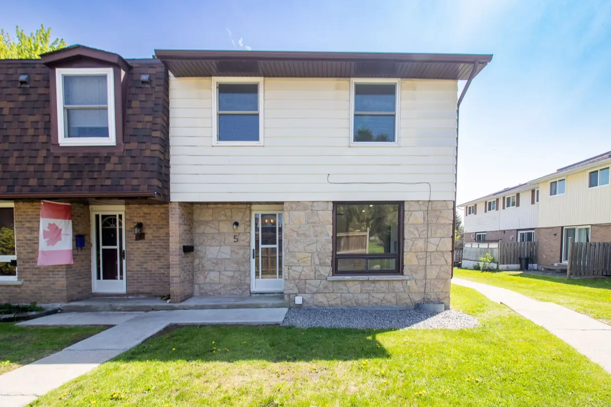 1293 Vista DR #5, Brockville, ON K6V 6G2