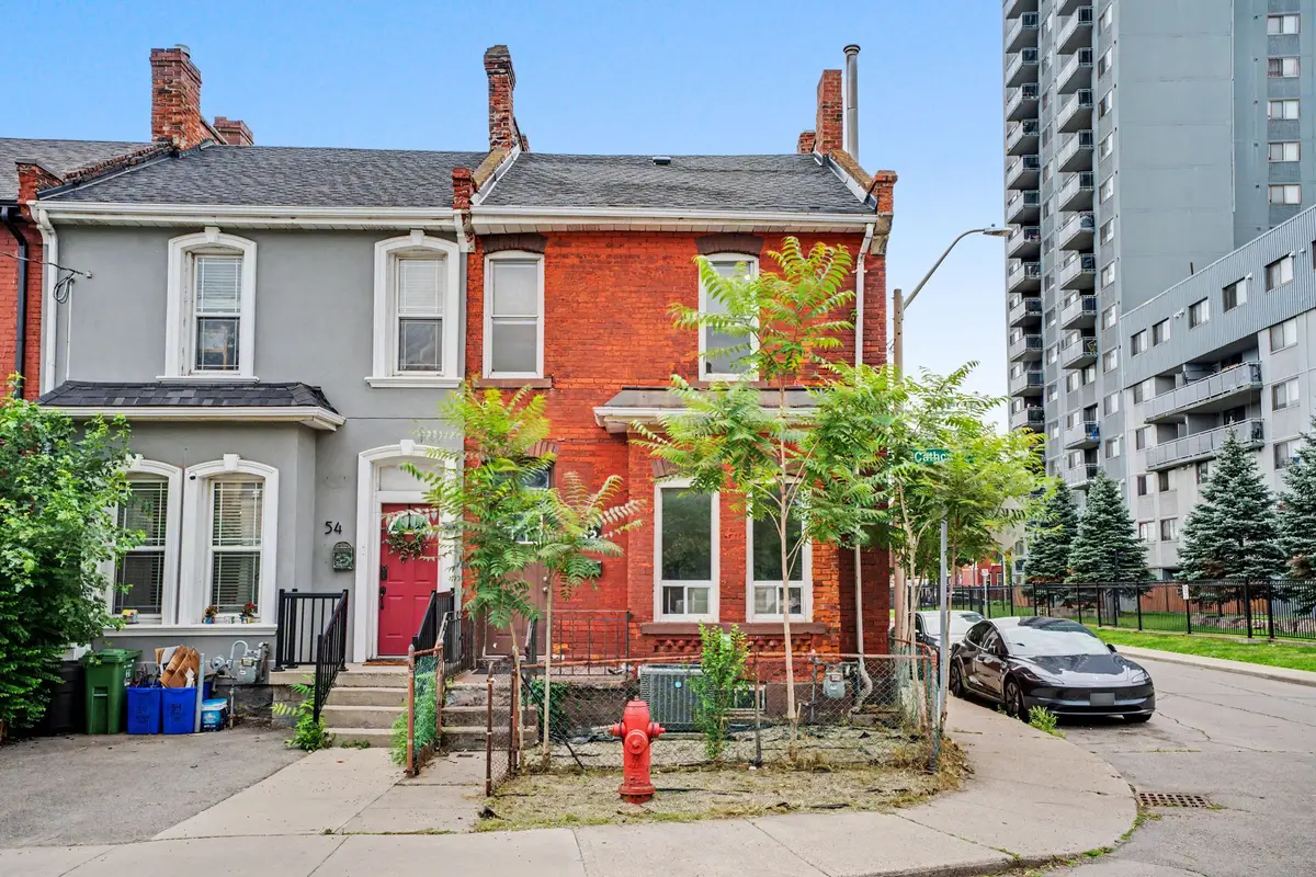 52 Cathcart ST, Hamilton, ON L8R 1M5
