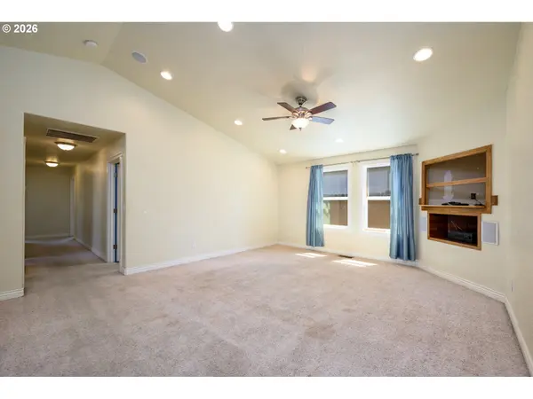 356 SETHER AVE, Glendale, OR 97442