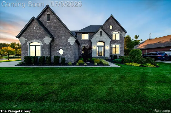 54491 PRESTON PINES LN, Shelby Charter Township, MI 48315