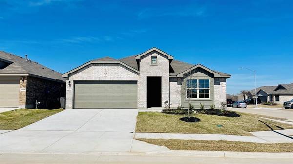 4224 TRICKLING CREEK Lane, Fort Worth, TX 76036