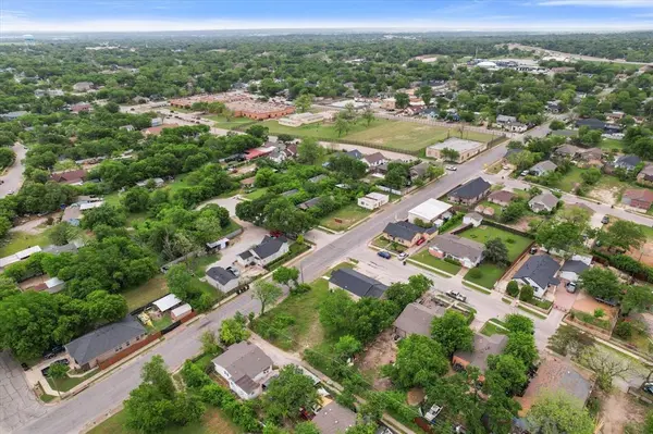 2612 Bishop Street, Fort Worth, TX 76105