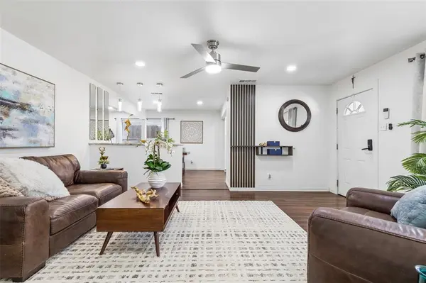 5111 Stoneleigh Avenue, Dallas, TX 75235