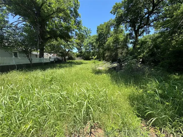 703 Olive Street, Cleburne, TX 76031