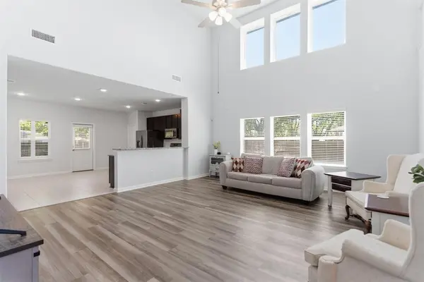 204 Countryside Drive, Aubrey, TX 76227