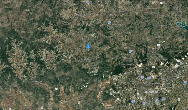 355 Scenic Loop, Pipe Creek, TX 78063