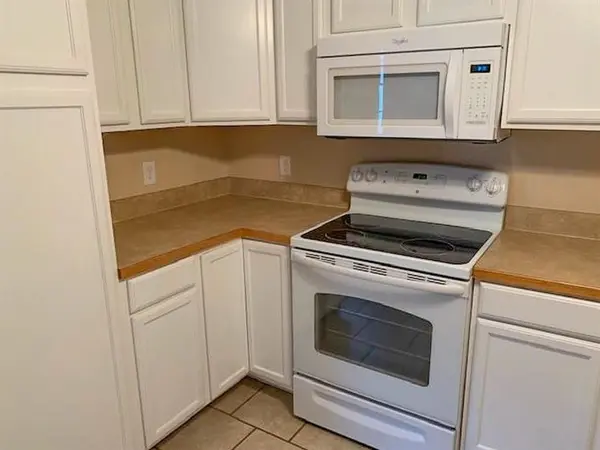 1807 N Mcdonald Avenue, Decatur, TX 76234