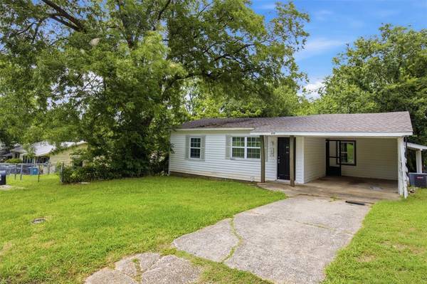 620 E Sears Street, Denison, TX 75021