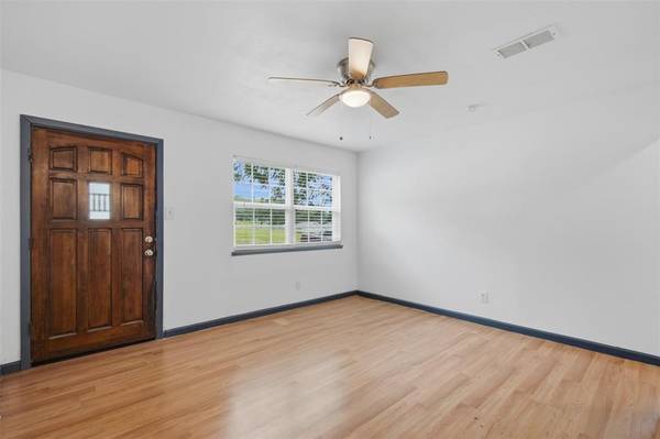 620 E Sears Street, Denison, TX 75021