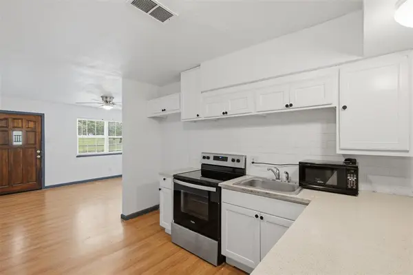 620 E Sears Street, Denison, TX 75021