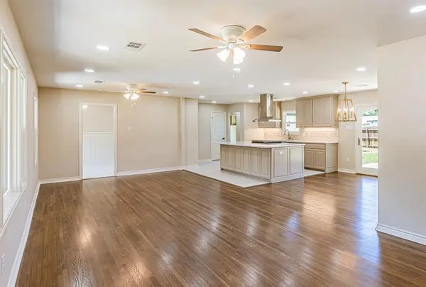 5700 Tracyne Drive, Westworth Village, TX 76114