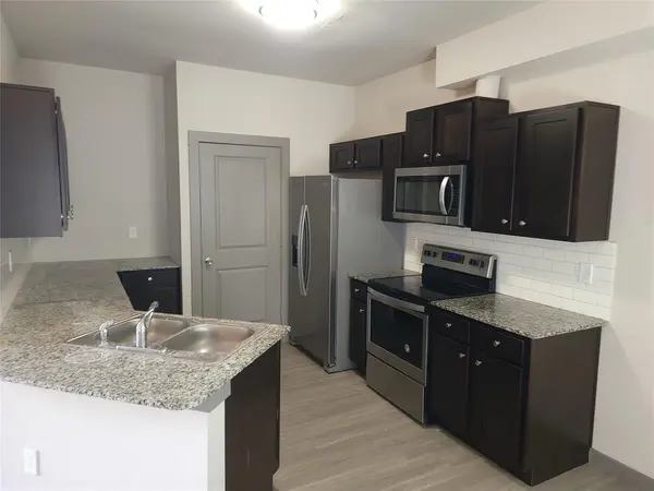 10604 Tube Drive #103, Fort Worth, TX 76053