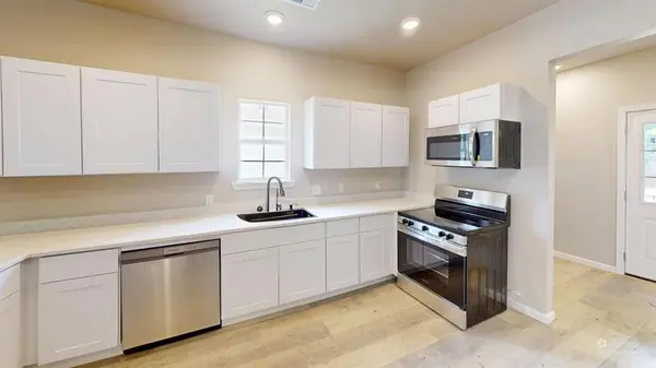 2209 Wellington Street, Greenville, TX 75401