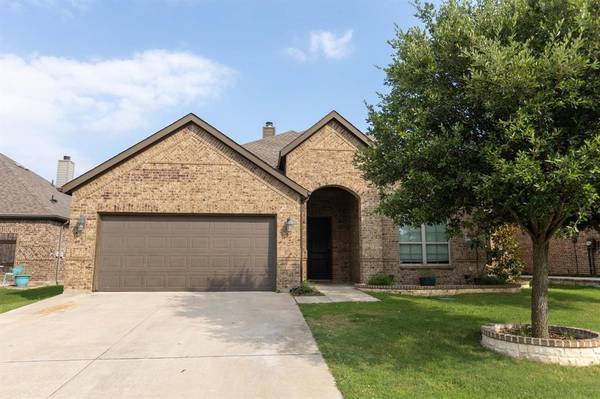1749 Stillwater Drive, Burleson, TX 76028