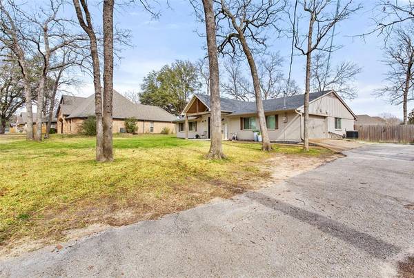237 Hideaway Lane E, Hideaway, TX 75771