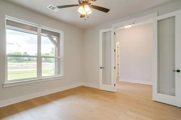 10100 Bartlett Peak Drive, Waxahachie, TX 75167