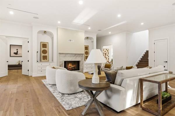 5925 Williamstown Road, Dallas, TX 75230