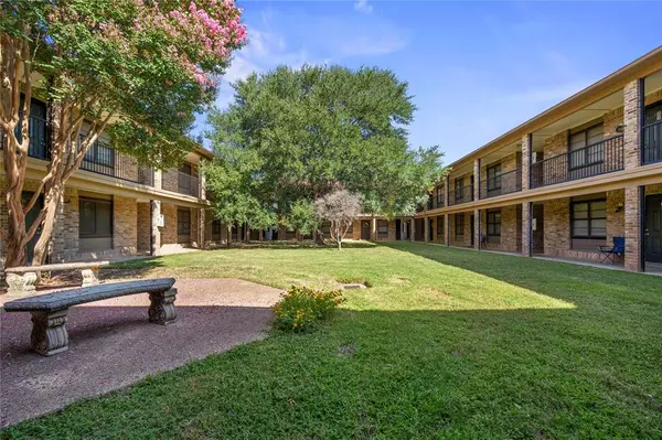 1214 Baylor Avenue #111, Waco, TX 76706
