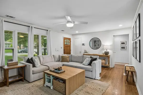 6402 Vanderbilt Avenue, Dallas, TX 75214