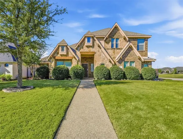 5224 Smokey Ridge Drive, Fort Worth, TX 76123