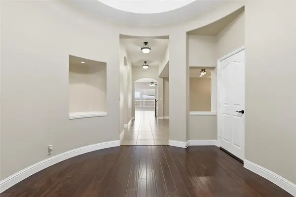 5224 Smokey Ridge Drive, Fort Worth, TX 76123