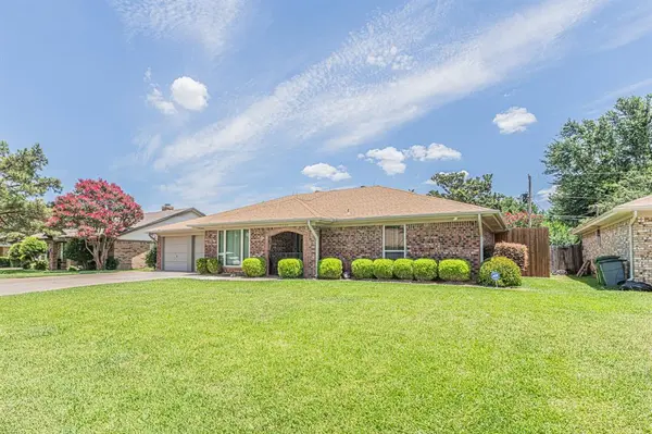 5532 Misty Meadow Drive, North Richland Hills, TX 76180