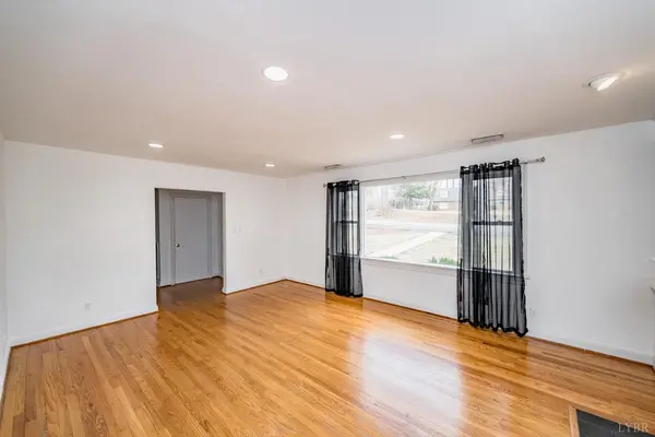 4925 Old Boonsboro RD, Lynchburg, VA 24503