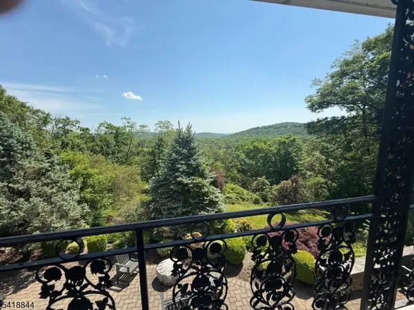 758 Ridge Road Ter, Kinnelon Boro, NJ 07405
