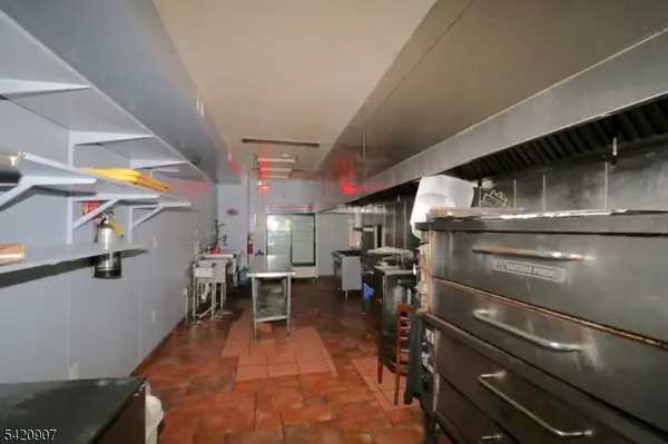 294 Park Ave, Newark City, NJ 07107