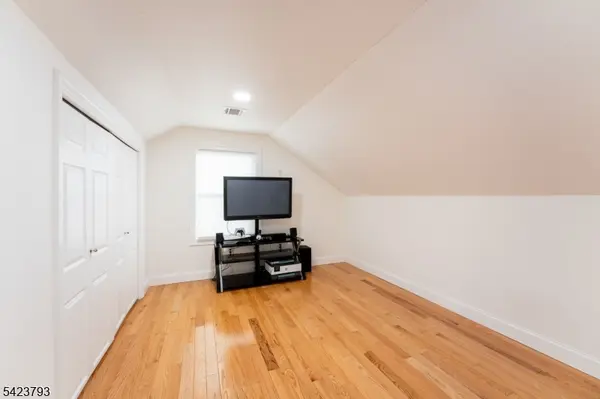 144 Silleck St, Clifton City, NJ 07013