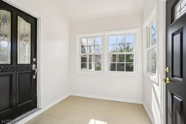 101 Ravine Dr, Matawan Boro, NJ 07747